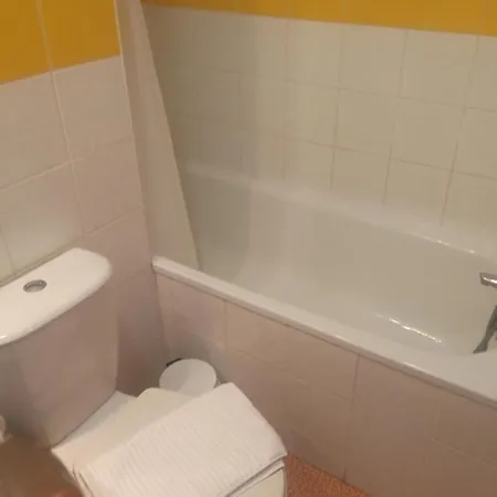Privatif Dans Résidence Gare Apartamento Nîmes