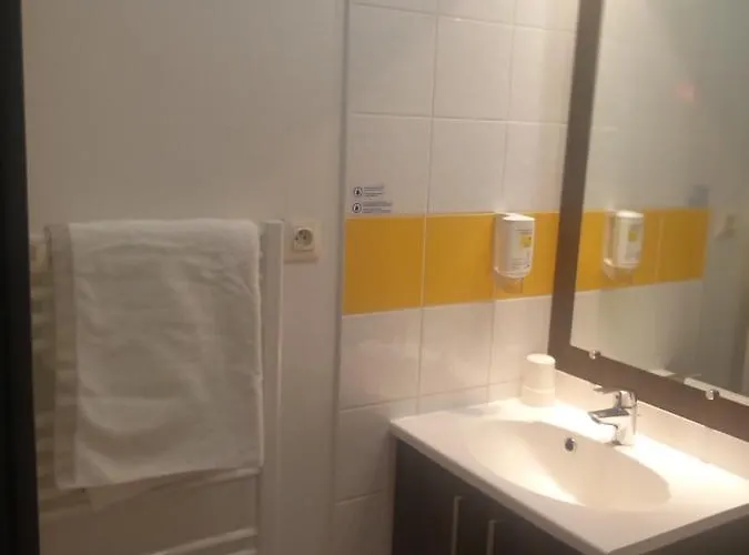 Privatif Dans Gare アパート ニーム