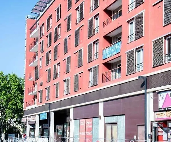 Privatif Dans Gare アパート